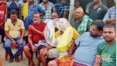 पतरघट: पतरघट में दुर्गा पूजा को लेकर शांति समिति की बैठक, विभिन्न मुद्दों पर हुई चर्चा, मैया जागरण का आयोजन