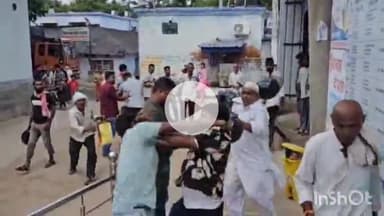 नवादा: नवादा के सदर अस्पताल में जमीन के पुराने विवाद को लेकर आमने-सामने हुए दो पक्षों में जमकर मारपीट