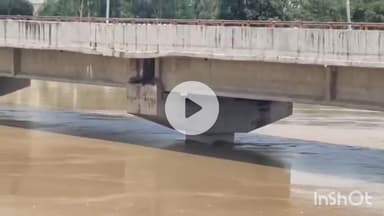 शाहजहांपुर: दियुनी बैराज से 30,307 क्यूसेक पानी छोड़ा गया, गर्रा का जलस्तर 146.750 मीटर पहुंचा, 72 घंटे में और बढ़ेगा