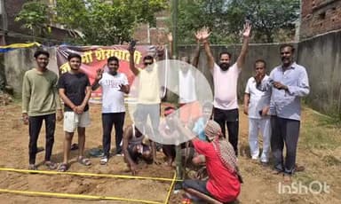 गढ़वा: जय माँ शेरावाली संघ भागलपुर, गढ़वा, टंडवा द्वारा दुर्गा पूजा पंडाल निर्माण के लिए भूमि पूजन