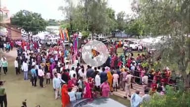 चूरू: गांव झारिया के गोगाजी मेले में उमड़ा श्रद्धा का सैलाब, 122 मेड़ियों ने गोगा जी के निशान के साथ लगायी धोक,