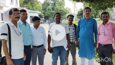 नावकोठी: नावकोठी में पुरानी पेंशन योजना लागू करने की मांग और नई पेंशन योजना के विरोध में शिक्षकों ने बांधी काली पट्टी