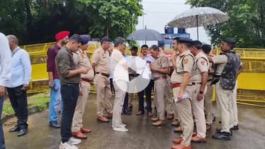 थानेसर: कुरुक्षेत्र में सीएम आवास का घेराव करने पहुंचे किसान, प्रशासन से हुई सहमति, 9 सितंबर को सीएम से मिलेंगे