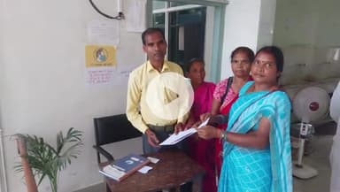 गुमला: यूरिया खाद की कमी को लेकर झारखंड प्रदेश प्रतिज्ञा महिला एसोसिएशन ने मुख्यमंत्री को ज्ञापन सौंपा