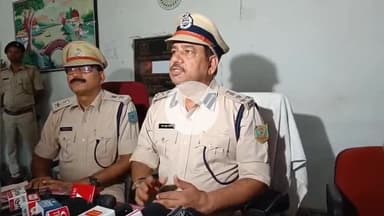 कांके: कोतवाली थाने में एसएसपी ने 19 लोगों को उनके गुम हुए मोबाइल फोन सौंपे