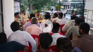 उचकागांव: मीरगंज में हथुआ SDPO की अध्यक्षता में शांति समिति की बैठक, महावीरी जुलूस पर हुई चर्चा