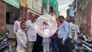 धौलपुर: मोबाइल से हाजिरी लगाने का किया विरोध, सौंपा ज्ञापन