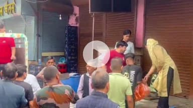 घाट: नंदानगर में बढ़ती दरारों के कारण तीन और भवन ध्वस्त, बैंड बाजार में 30 दुकानें और 19 भवन कराए गए खाली