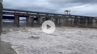 जगाधरी: हथिनीकुंड बैराज में जलस्तर घटकर 1,47,000 क्यूसेक हुआ, फिर भी खतरे के निशान से ऊपर