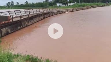 थानेसर: पिहोवा में मारकंडा नदी के पास गांव के खेतों में घुसा पानी, खेत और सड़कें जलमग्न, लोगों ने प्रशासन से मदद मांगी