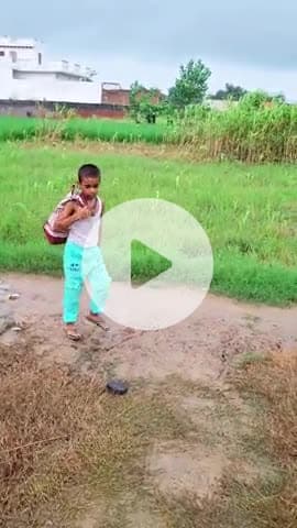 मैं भिखारि नहीं हु😅
#viral #funny #comedy #explore #instagram #bhikhari #dani #bestmemes #virelvideo