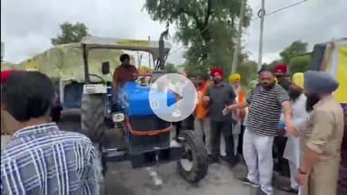 ਅੰਮ੍ਰਿਤਸਰ 2: ਜੰਡਿਆਲਾ ਗੁਰੂ ਇਲਾਕੇ ਦੇ ਵਿੱਚ ਪੰਜਾਬ ਦੇ ਕੈਬਨਟ ਮੰਤਰੀ ਹਰਭਜਨ ਸਿੰਘ ਈਟੀਓ ਅਜਨਾਲਾ ਇਲਾਕੇ ਦੇ ਵਿੱਚ ਲੋਕਾਂ ਦੀ ਮਦਦ ਵਾਸਤੇ ਲੈ ਕੇ ਜਾ ਰਹੇ