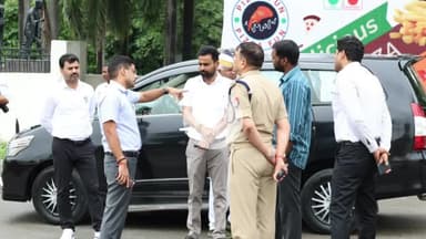 रामपुर: मंगलवार को सिविल लाइन क्षेत्र में जिलाधिकारी ने प्रशासन द्वारा कराए जा रहे विकास कार्यों का निरीक्षण किया