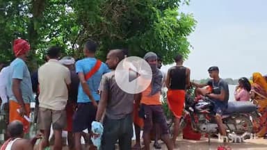 शाम्हो अकहा कुरहा: गंगा नदी के जलस्तर में वृद्धि से शाम्हो में फिर आई बाढ़,सरकारी नाव का दावा हवा-हवाई #jansamasya