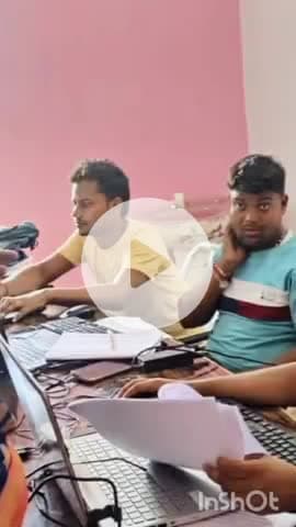 छौड़ाही: एकंबा पंचायत भवन में जमाबंदी को लेकर शिविर आयोजित, पंचायत मुखिया व कर्मचारी रहे मौजूद