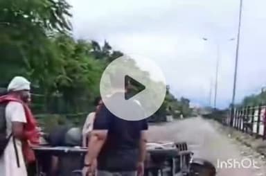 हरिद्वार: देहरादून राष्ट्रीय राजमार्ग पर ऋषिकुल के पास सर्विस लाइन में बारिश से बने गड्ढे में पलटा ई-रिक्शा, 2 लोग घायल