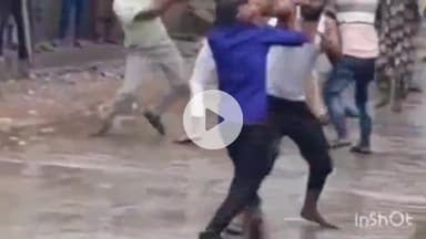 संभल: राय सत्ती इलाके में दो पक्षों के बीच जमकर मारपीट, लाठी-डंडे चले, सोशल मीडिया पर वीडियो हुआ वायरल, पुरानी रंजिश के चलते