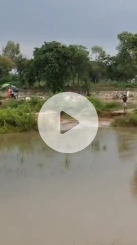 कलीनगर: कलीनगर इलाके में छोटी नहर की पटरी बाढ़ के पानी से क्षतिग्रस्त, किसान परेशान