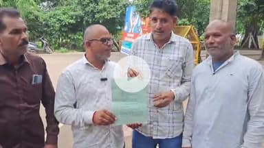 खालवा: खालवा की खेड़ी पंचायत में भ्रष्टाचार की शिकायत लेकर पहुंचे ग्रामीण