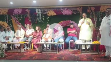 #केसरिया 
आज केसरिया में आयोजित एन डी ए के बैठक में अपनी पार्टी RLM के तरफ से नेतृत्व करते हुए। बैठक में आगमी 9 सितम्बर क़ो आयोजित होने वाली NDA कार्यकर्त्ता सम्मेलन के तैयारीओं की समीक्षा की गई