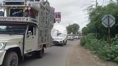 सरदारशहर: वीर तेजाजी मंदिर से खरनाल के लिए दूसरी वाहन ध्वज यात्रा रवाना, 50 से अधिक वाहनों व डीजे के साथ यात्रा हुई शुरू