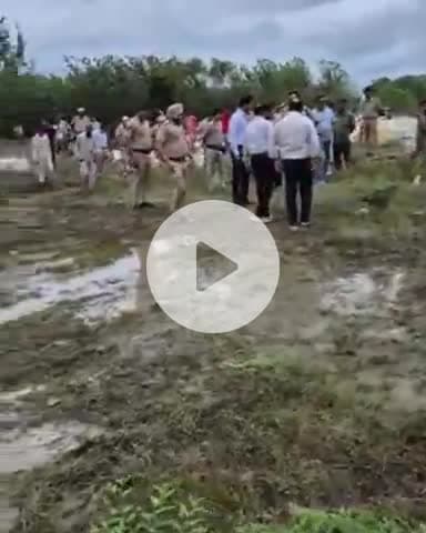 जगाधरी: यमुनानगर: टापू कमालपुर में भूमि कटाव का निरीक्षण करने पहुंचीं जिला उपयुक्त, लोगों से दूर रहने की अपील