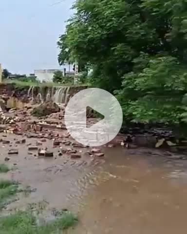 जगाधरी: रादौर में राकक्षी नदी में बाढ़ से स्कूल की दीवार गिरी, हादसा टला, जलस्तर बढ़ रहा है