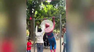 बरेली: ये है बरेली का स्पाइडर मैन, वीडियो बनाकर होने वाली कमाई गरीब बच्चों की शिक्षा पर भी करता है खर्च