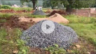 पीरटांड: पीरटांड़ मधुबन में स्वास्थ्यकर्मी की ज़मीन पर भूमाफियाओं का अवैध कब्जा, पीड़ित ने लगाई न्याय की गुहार