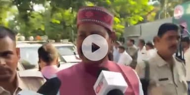 पटना ग्रामीण: एक पोलो रोड में राजद विधायकों की बैठक खत्म, SIR में छूटे लोगों का नाम जुड़वाने का दिया टास्क