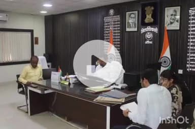 औरैया: ककोर मुख्यालय पर डीएम ने किसानों के हित में लिया बड़ा फैसला, 22 कृषक परिवारों को मिलेगा ₹1.06 करोड़ का मुआवजा