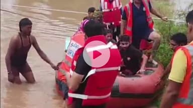 थानेसर: शाहाबाद में जलभराव में फंसे लोगों को SDRF टीम ने बचाया, सुरक्षित स्थान पर पहुंचाया, एसपी ने किया दौरा