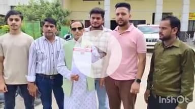 संभल: संभल में समाजवादी पार्टी के कार्यकर्ताओं ने ईद मिलादुन्नबी के पर्व को लेकर उप जिलाधिकारी को कार्यालय पर दिया ज्ञापन