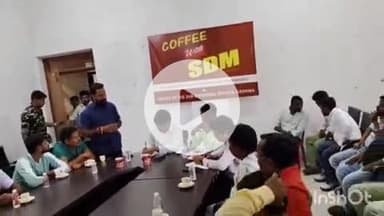 गढ़वा: कॉफ़ी विद एसडीएम" : दुर्गा पूजा समितियों संग संवाद, पूजा की तैयारियों पर हुआ मंथन