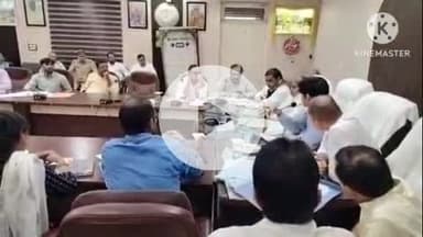 संभल: बहजोई कलेक्ट्रेट सभागार में संभल के DM और SP की अध्यक्षता में माननीय जनप्रतिनिधियों के साथ बैठक का आयोजन किया गया