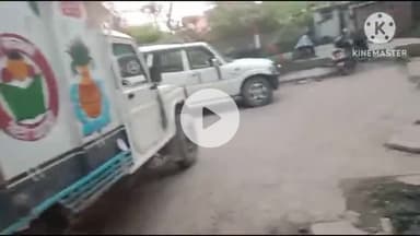 नवादा: पकरीबरावां के दतरौल गांव में आहर में डूबने से चार लोगों की मौत, शव पोस्टमार्टम के लिए सदर अस्पताल नवादा पहुंचा