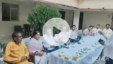 गढ़वा: गढ़वा थाना परिसर में मिलाद-उद-नवी पर्व को शांतिपूर्ण मनाने के लिए शांति समिति की बैठक हुई