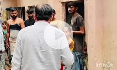 एत्मादपुर: पीली पोखर में बारिश के कारण गिरा मकान, मौके पर पहुंचे स्थानीय विधायक डॉ धर्मपाल सिंह ने घटना का लिया जायजा