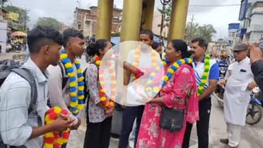 गुमला: स्पोर्ट्स अकादमी का आठ सदस्यीय दल कुश्ती प्रतियोगिता के लिए गोरखपुर रवाना