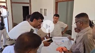 बाढ़: दानापुर रेल मंडल के एडीआरएम ने बाढ़ में भारत अमृत महोत्सव के तहत रेलवे स्टेशन के निर्माण कार्य का किया निरीक्षण