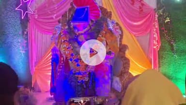 कन्नौज: कन्नौज जिले के मोहल्ला कानून गोयान में गणेश महोत्सव में पहुंची सैकड़ों भक्तों की भीड़, आरती का देखा सुंदर नजारा