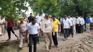 पलवल: उपायुक्त डा. हरीश कुमार वशिष्ठ ने पूर्ण संवेदनशीलता के साथ यमुना नदी के बढ़ते जलस्तर से प्रभावित गांवों का दौरा करते हुए