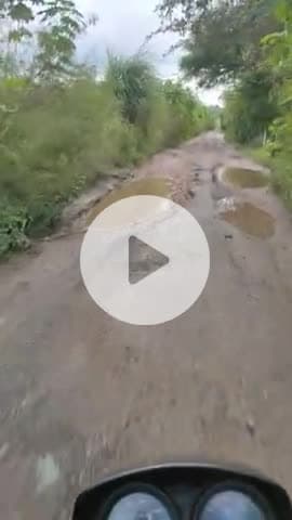 मैनपुरी की बेहाल सड़के बीजेपी सरकार निकम्मी है