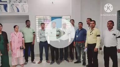 राजगीर: वेतन वृद्धि की मांग को लेकर प्रखंड कार्यालय में कार्यपालक सहायकों का काला बिल्ला लगाकर प्रदर्शन