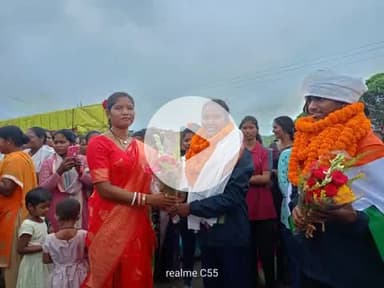 " #कमललता_बिरूली और #पारसी_हेम्ब्रोम ने #Homeless_World_Cup_2025 में 48 टीमों को पछाड़कर भारत को दिलाया शानदार 15वां स्थ