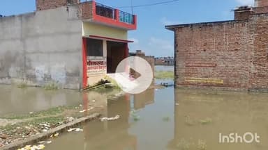 शाहजहांपुर: खन्नौत का जलस्तर 145.600 मीटर, खतरे के निशान से केवल 15 सेमी नीचे, बाढ़ की आशंका से बड़ी बिसरात के लोग पलायन को मजबूर