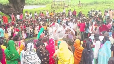 धुरकी: धुरकी केतमा में करमा का त्योहार बड़ी धूमधाम से मनाया गया