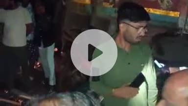 तिल्दा: भींभौरी रोड के पास खड़ी ट्रक से बिना नंबर वाली दोपहिया वाहन टकराई, एक की मौत व एक घायल, नेवरा पुलिस ने किया मामला दर्ज