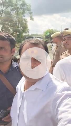 बाढ़ के बीच UP UPDATE की सबसे तेज कवरेज देखिए आशुतोष मिश्रा के साथ