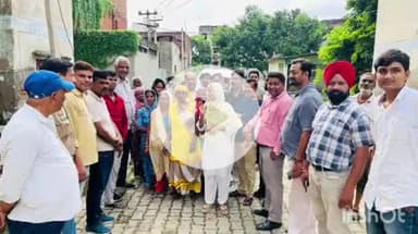 एत्मादपुर: यमुना पार में पेयजल समस्या के समाधान के लिए विधायक ने नुनिहाई सहित अन्य स्थानों के जलाशयों का किया स्थलीय निरीक्षण